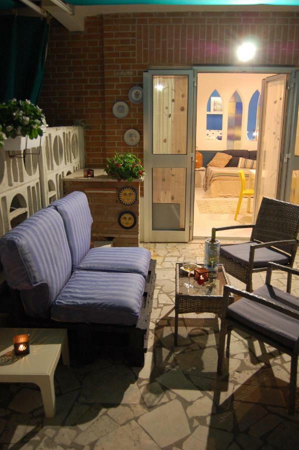 La Casa Sulla Spiaggia Apartamento Nettuno Exterior foto